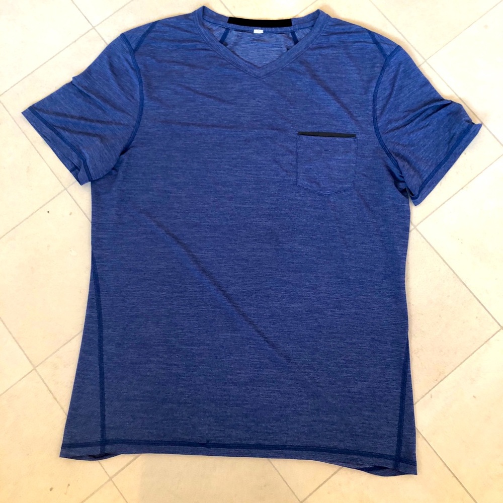 (SOLD) Men’s Large Blue Lululemon T-Shirt